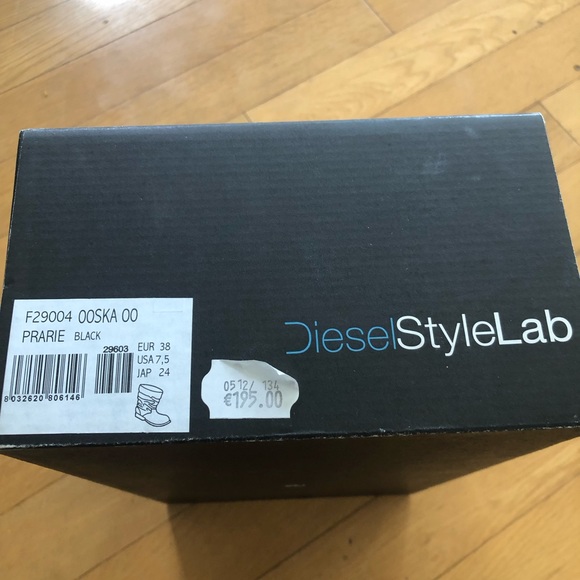 Women’s Diesel Boots from Italy - Picture 4 of 4